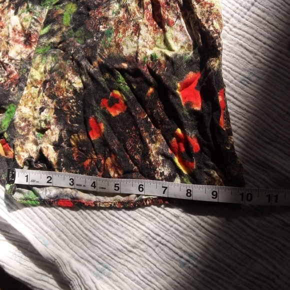 Hype Floral Romper - Picture 10 of 13